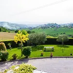 Cinguettio -relax Con Jacuzzi- Villa Fermo
